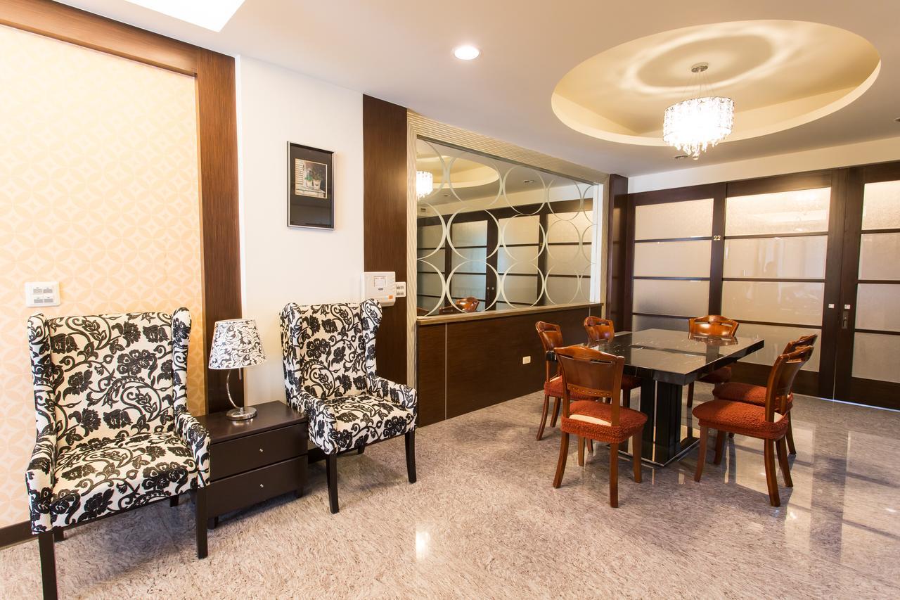Eureka Fucheng Pensión Tainan Exterior foto