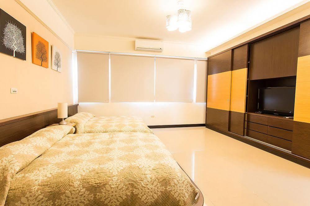 Eureka Fucheng Pensión Tainan Exterior foto